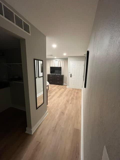 Aksarben Apt-Close To Uno & I80 Omaha Extérieur photo