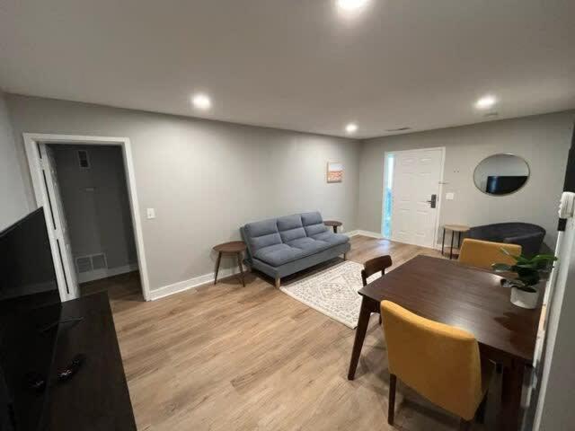 Aksarben Apt-Close To Uno & I80 Omaha Extérieur photo